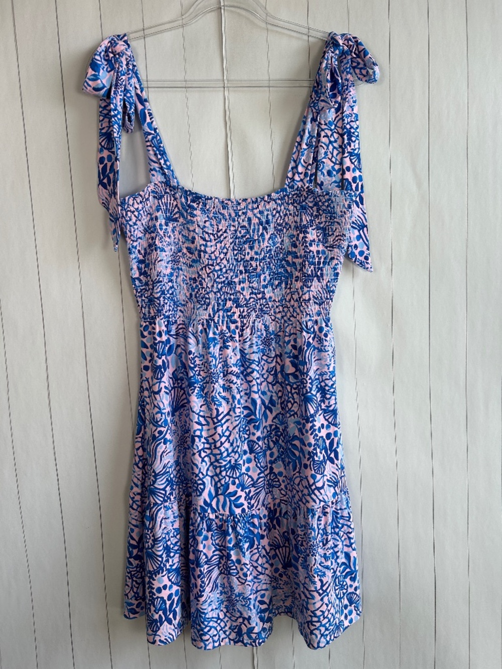 Lilly Pulitzer size L Kailua dress blue pink coastal smocked short adjustable